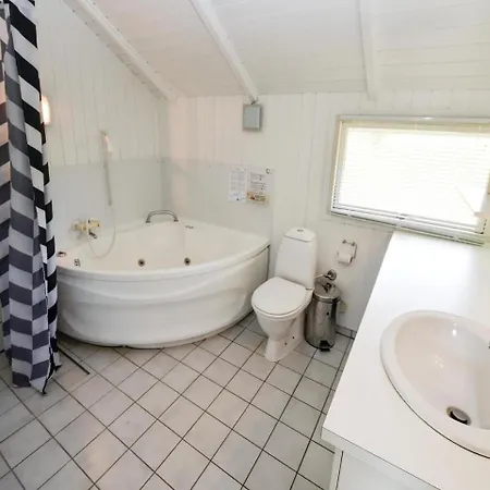 Four-bedroom Holiday In Sydals * Sonderborg